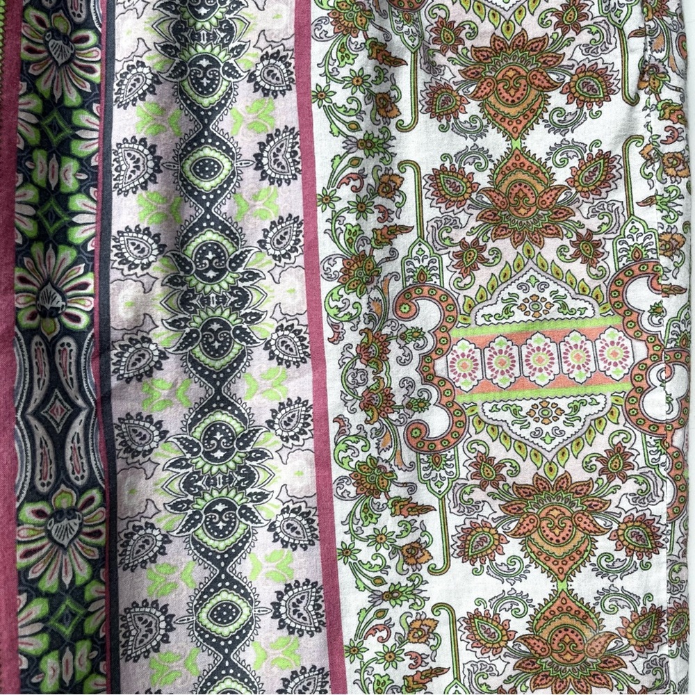 Victoria’s Secret Multicolored Mixed Pattern Loun… - image 7